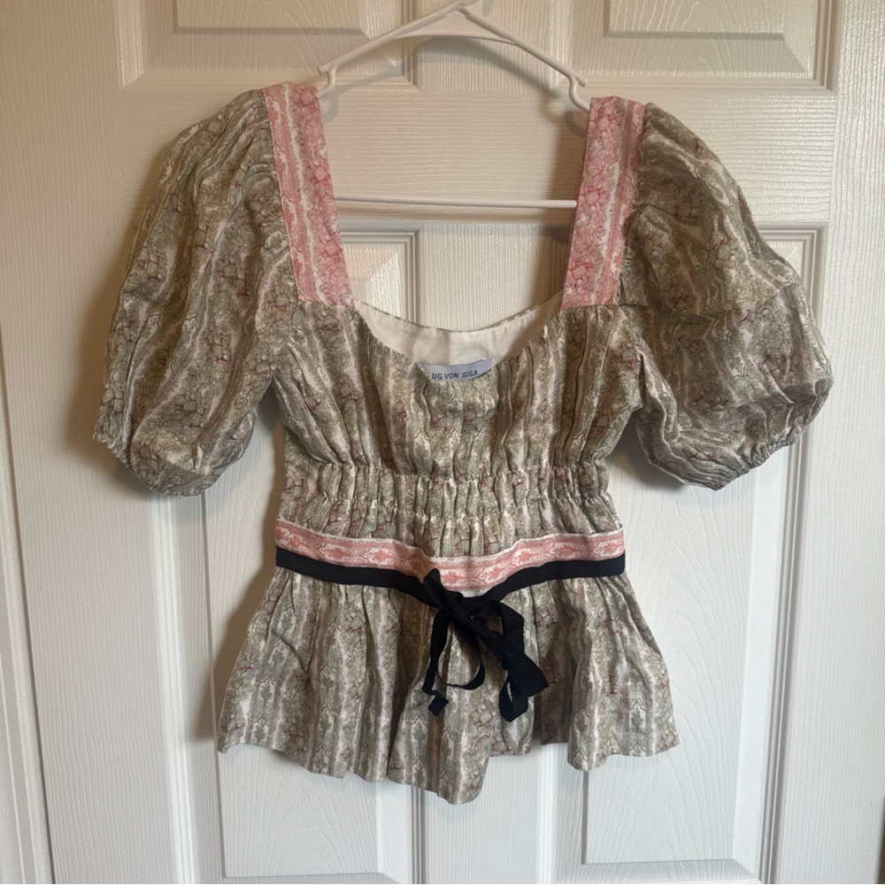 Lug Von Lug Siga Monica Linen Puffed Blouse with/square neck, grosgrain ribbon